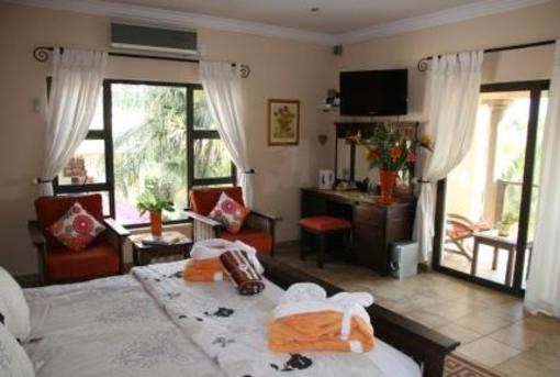 фото отеля Ponciana Superior Guesthouse