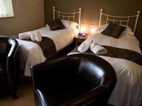 The Pilgrims At Lovington Inn Castle Cary