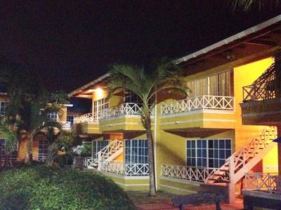 фото отеля Hotel Tropical Inn