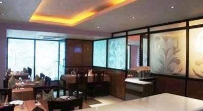 фото отеля Hotel Lilawati Grand