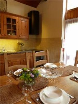 фото отеля Deloraine Holiday Homes