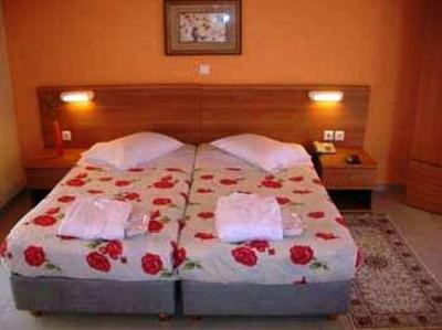 фото отеля Family Inn Hotel Athens