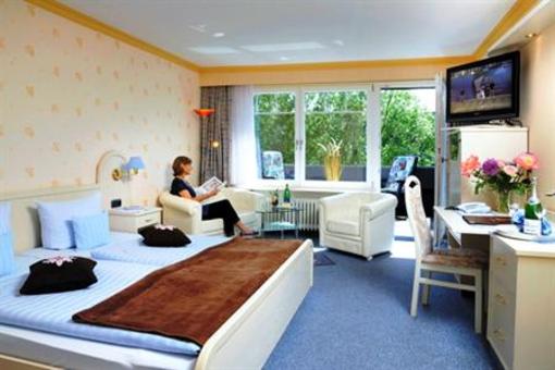 фото отеля Hotel Windjammer Büsum