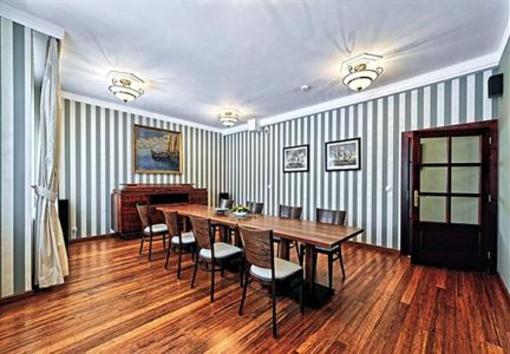 фото отеля Hotel Modrzewiowka