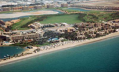 фото отеля Al Hamra Fort Hotel and Beach Resort