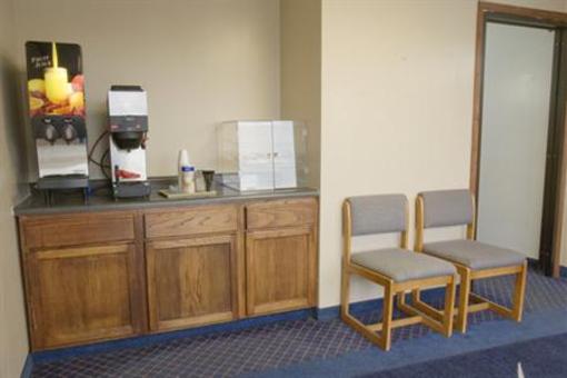фото отеля Americas Best Value Inn Hudson