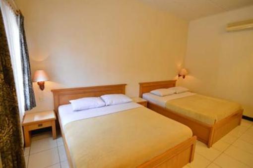 фото отеля Pantai Indah Resort Hotel Timur