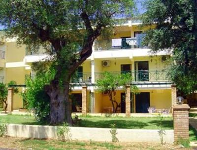 фото отеля Barbati Beach Apartments