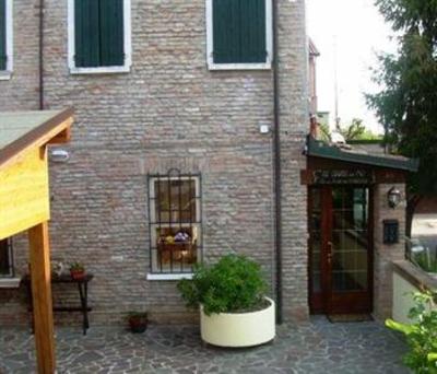 фото отеля Le Stanze Sul Po B&B Ferrara