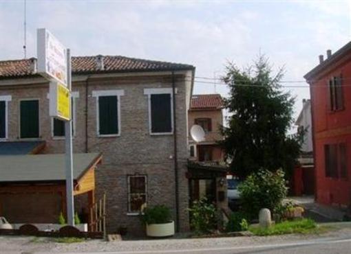 фото отеля Le Stanze Sul Po B&B Ferrara