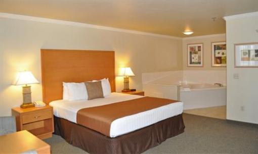 фото отеля BEST WESTERN PLUS Inn & Suites Lemoore