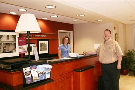 фото отеля Hampton Inn & Suites Pittsburgh-Meadow Lands