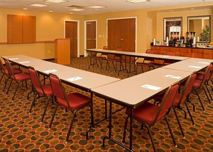 фото отеля Hampton Inn & Suites Pittsburgh-Meadow Lands