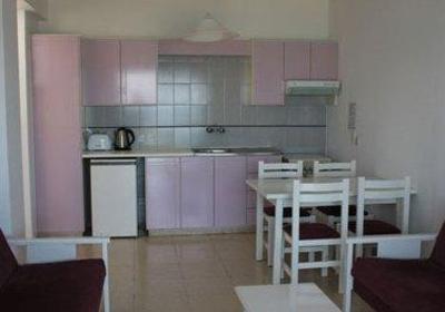 фото отеля Astreas Beach Hotel Apartments
