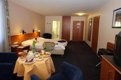фото отеля Arcadia Hotel Limburg