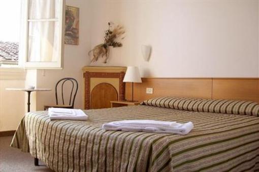 фото отеля Residence Le Rondini