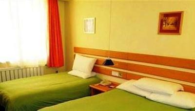 фото отеля Home Inn Dalian Xinghai Plaza