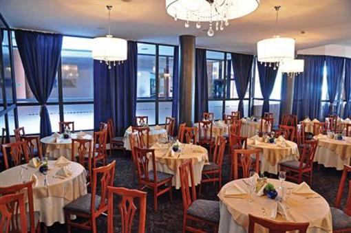 фото отеля Fiesta Beach Hotel