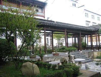 фото отеля Dongya Hotel
