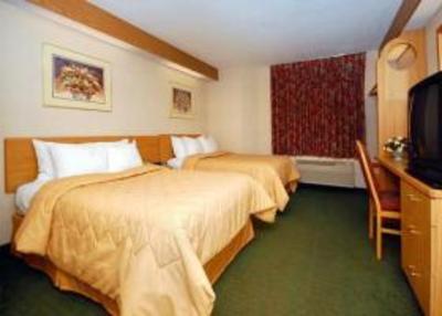 фото отеля Sleep Inn & Suites, Green Bay Airport