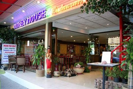 фото отеля Honey House Hotel