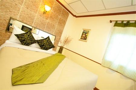 фото отеля Honey House Hotel