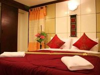 Honey House Hotel
