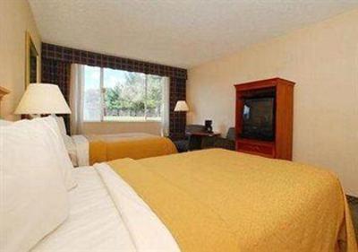 фото отеля Baymont Inn and Suites South Bend Near Notre Dame
