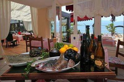 фото отеля Hotel Baia d'Oro Gargnano