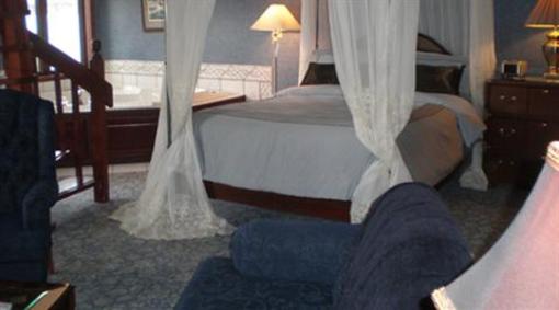 фото отеля Snug Harbor Inn