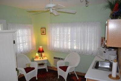фото отеля Speakeasy Inn Key West