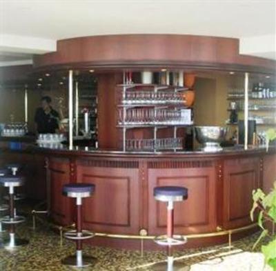фото отеля Hotel De La Marine Arromanches-les-Bains