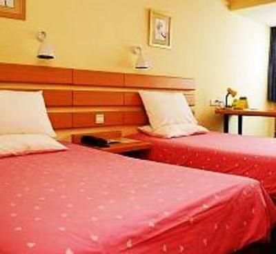фото отеля Home Inn (Kunming Dongfeng Square)
