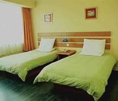 фото отеля Home Inn (Kunming Dongfeng Square)