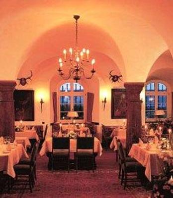 фото отеля Burg Schnellenberg Hotel Attendorn