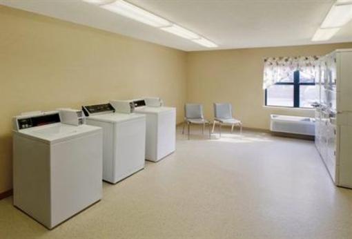 фото отеля Extended Stay America Efficiency Studios Merrillville
