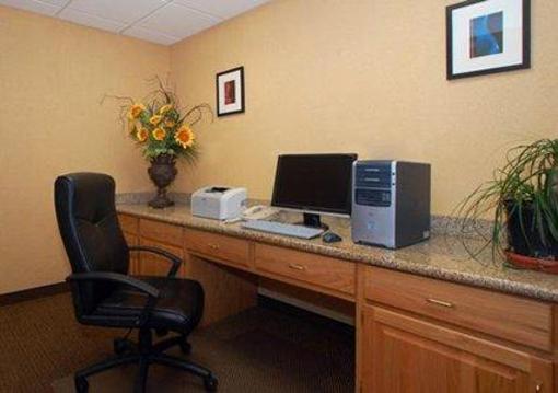 фото отеля Comfort Suites Airport Louisville (Kentucky)