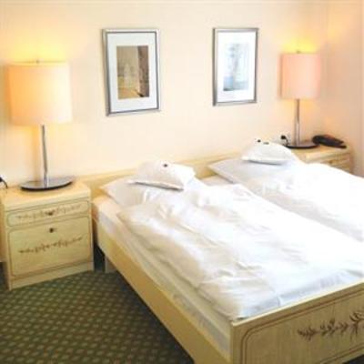 фото отеля Hotel Central Garni Bad Neuenahr-Ahrweiler