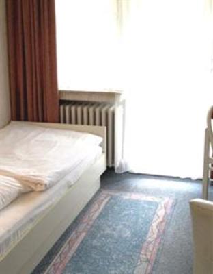 фото отеля Hotel Central Garni Bad Neuenahr-Ahrweiler
