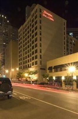 фото отеля Hampton Inn & Suites Chicago - Downtown
