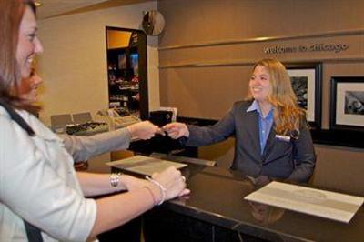 фото отеля Hampton Inn & Suites Chicago - Downtown