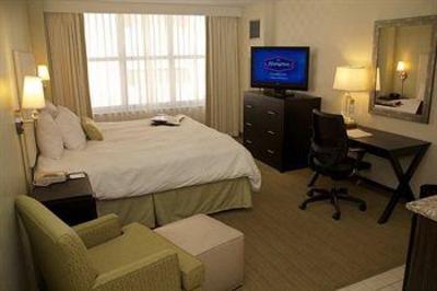 фото отеля Hampton Inn & Suites Chicago - Downtown