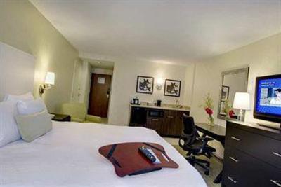 фото отеля Hampton Inn & Suites Chicago - Downtown
