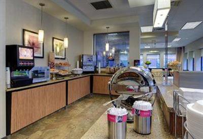 фото отеля Hampton Inn & Suites Chicago - Downtown