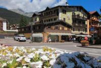 фото отеля Hotel Garni La Roccia