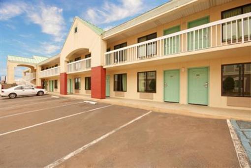 фото отеля Americas Best Value Inn & Suites Mobile