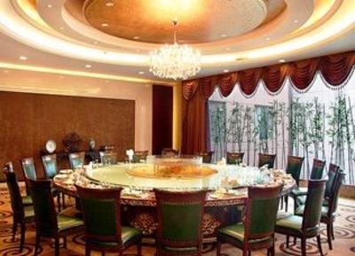 фото отеля East Lake Hotel