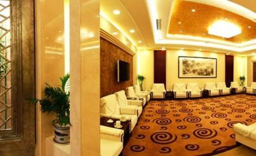 фото отеля East Lake Hotel