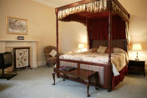 фото отеля Glengarry Castle Hotel Invergarry