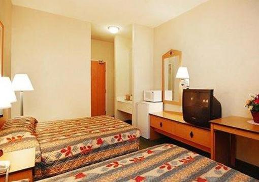 фото отеля Econo Lodge Airport Colorado Springs